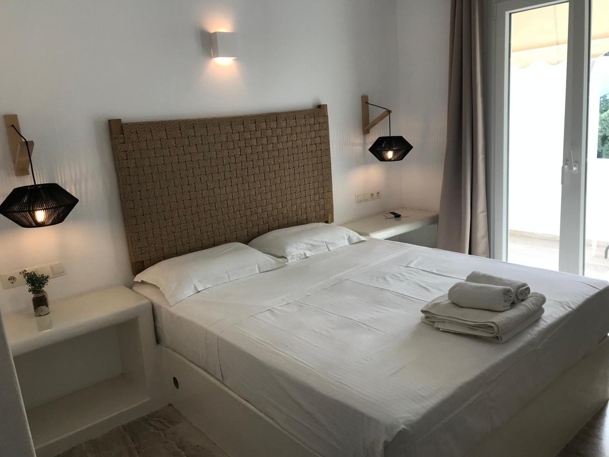 Vassiliki Rooms Páros Exterior foto